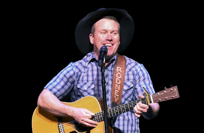Rodney Carrington Aug 30 - in Chandler